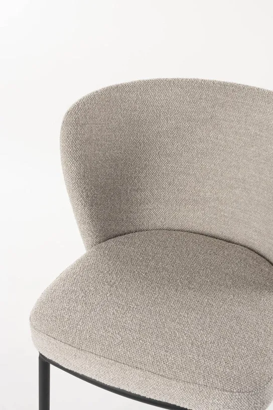 Chaise en tissu beige et métal noir Marius - The Cool Republic