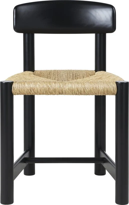 Chaise en bois de pin noir Daumiller - Gubi