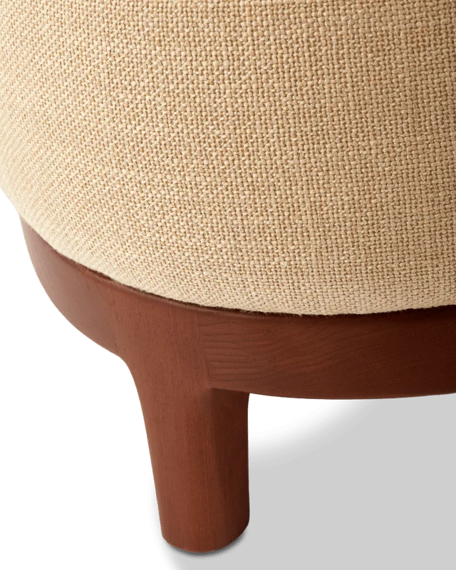 Fauteuil rond en tissu beige et bois de frêne Smooth Fizz - Pols Potten