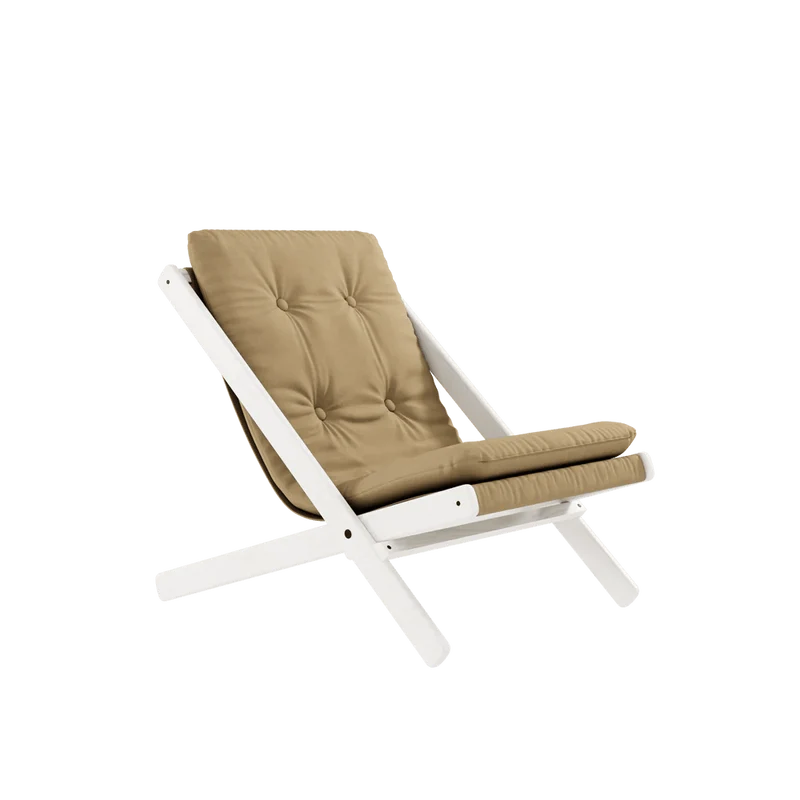 Chaise pliante en hêtre blanc et matelas en coton beige blé 65x88x75cm Boogie raw - Karup Design