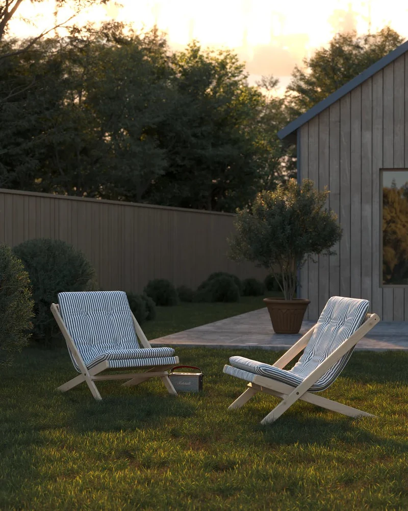 Chaise pliante en hêtre blanc et matelas en coton bleu pétrole 65x88x75cm Boogie raw - Karup Design