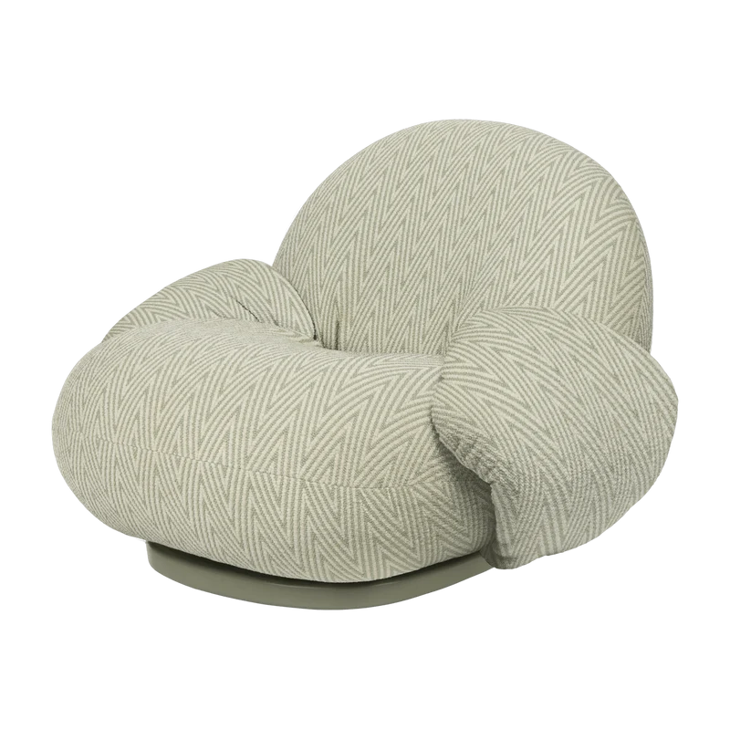 Fauteuil lounge de jardin pivotant avec accoudoirs en tissu chevron vert et métal gris Pacha - Gubi