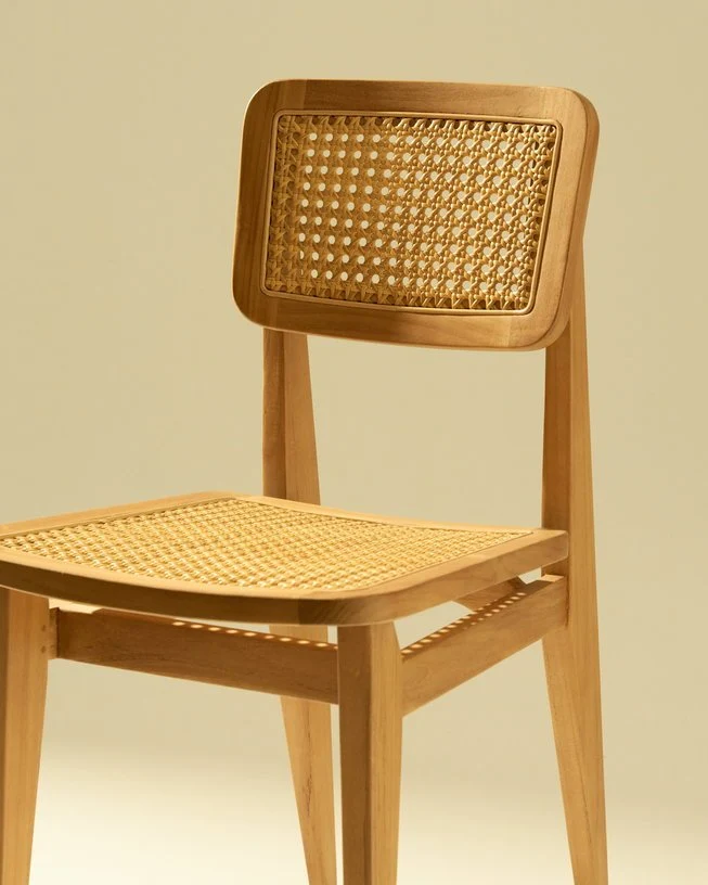 Chaise de jardin en bois de teck et cannage C-Chair - Gubi