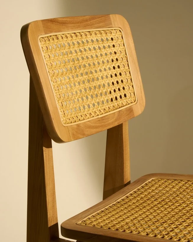 Chaise de jardin en bois de teck et cannage C-Chair - Gubi