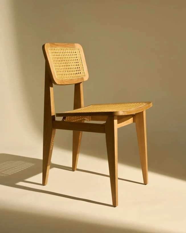 Chaise de jardin en bois de teck et cannage C-Chair - Gubi