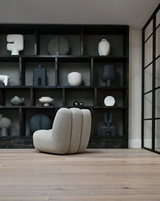 Fauteuil design en tissu bouclé beige Toe - 101 COPENHAGEN
