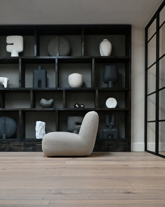 Fauteuil design en tissu bouclé beige Toe - 101 COPENHAGEN