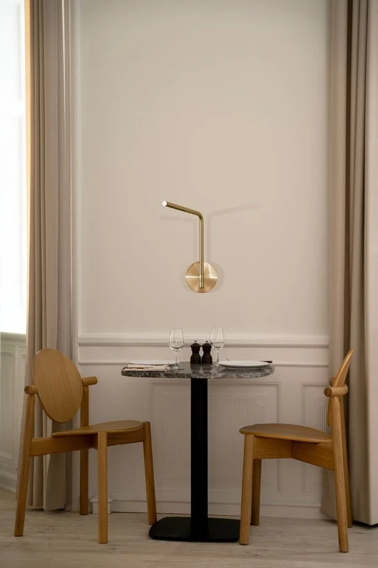 Table en acier noir et plateau en marbre cm Gather - Umage