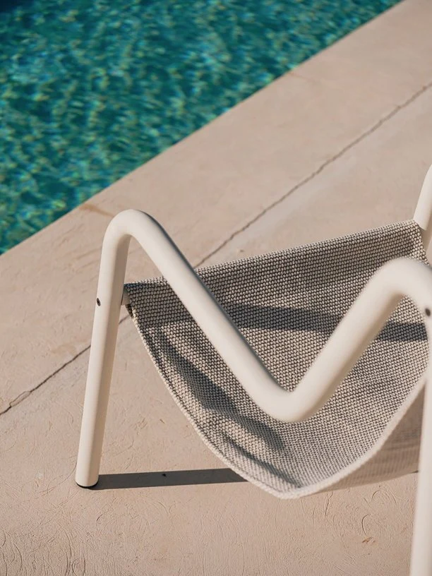 Fauteuil de jardin en acier beige et tissu oléfine Nokk - noo.ma