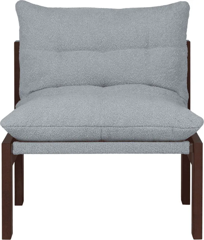 Fauteuil en tissu bouclé bleu ciel et bois de hêtre marron cacao Huno - noo.ma