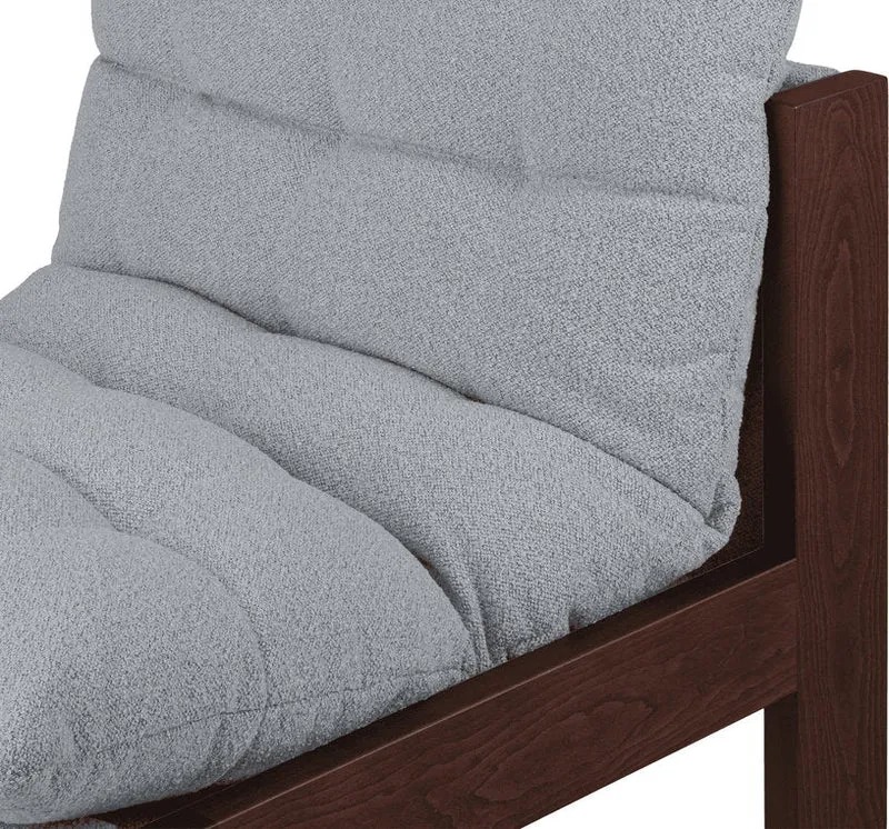 Fauteuil en tissu bouclé bleu ciel et bois de hêtre marron cacao Huno - noo.ma