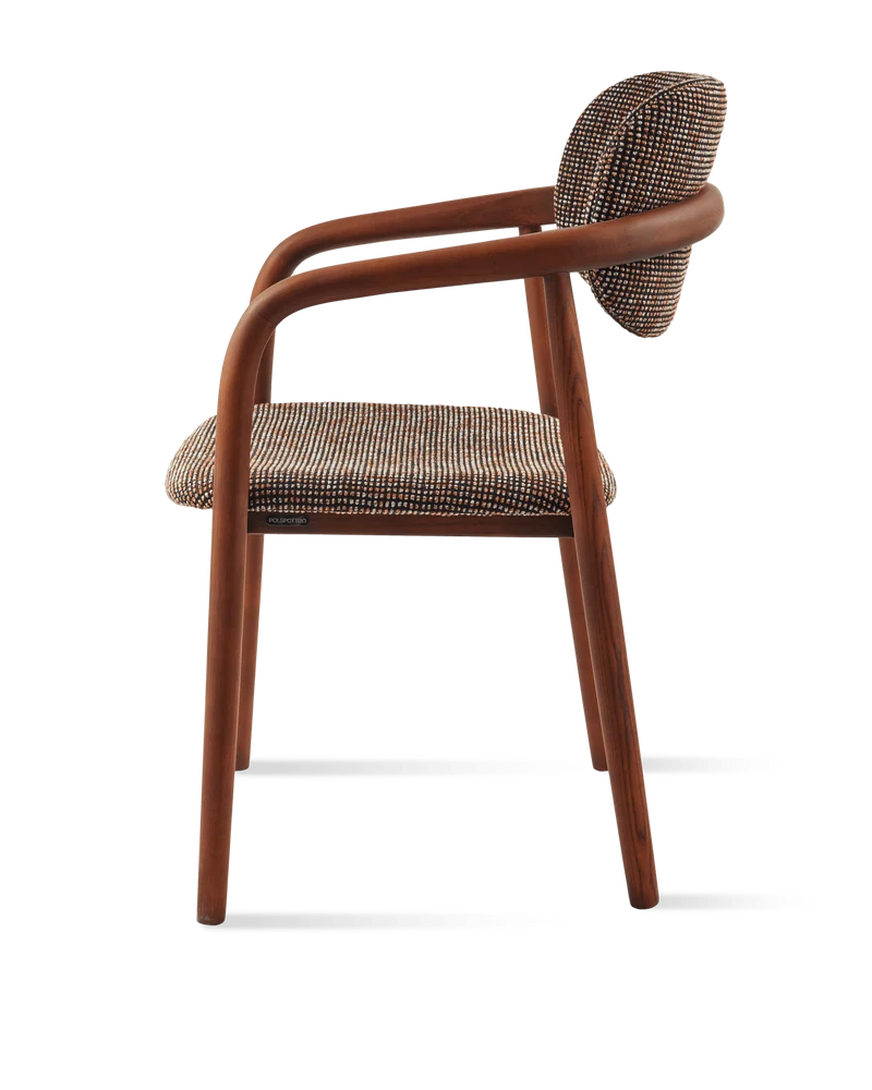 Chaise de salle à manger avec accoudoirs en tissu à motif marron et bois de frêne Speckled Henry - Pols Potten