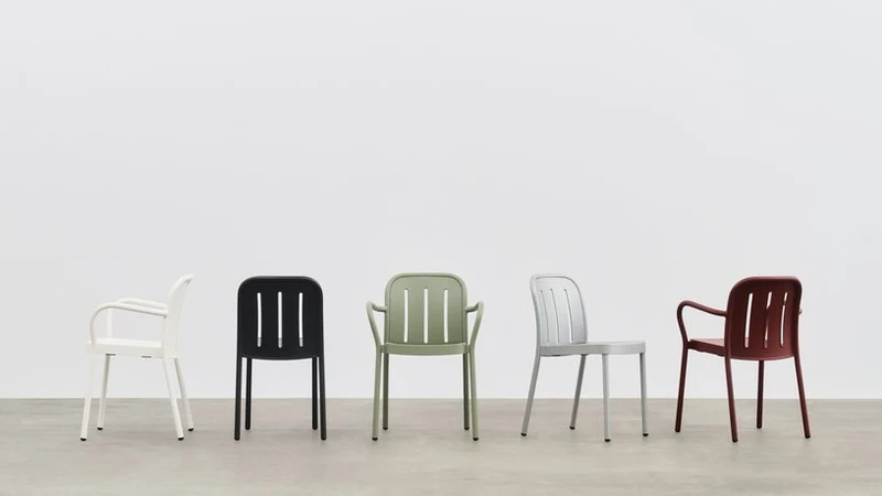 Chaise de jardin en métal vert Deville - HAY