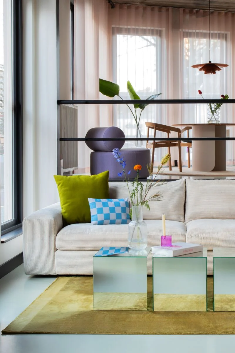 Table d'appoint cube miroir en verre 40x40x40cm Tintin - Fest Amsterdam