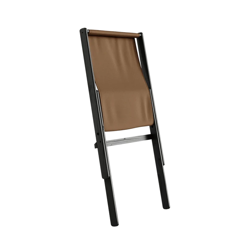 Chaise pliante en hêtre noir et matelas en coton mocca 65x88x75cm Boogie raw - Karup Design