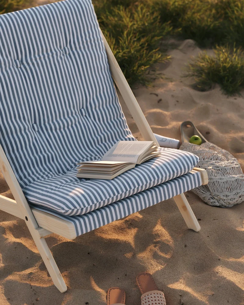 Chaise pliante en hêtre noir et matelas en coton natural 65x88x75cm Boogie raw - Karup Design