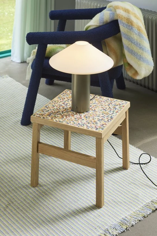 Table d'appoint carrée en bois de chêne 40x40x38cm Confetti - Hübsch