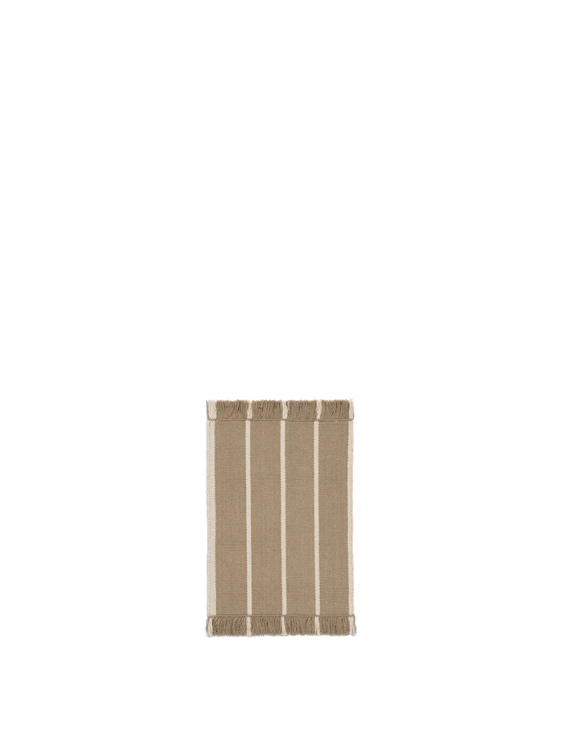 Ferm Living Calm Kelim Mat - 50 x 70 - Dark Sand/Off-white
