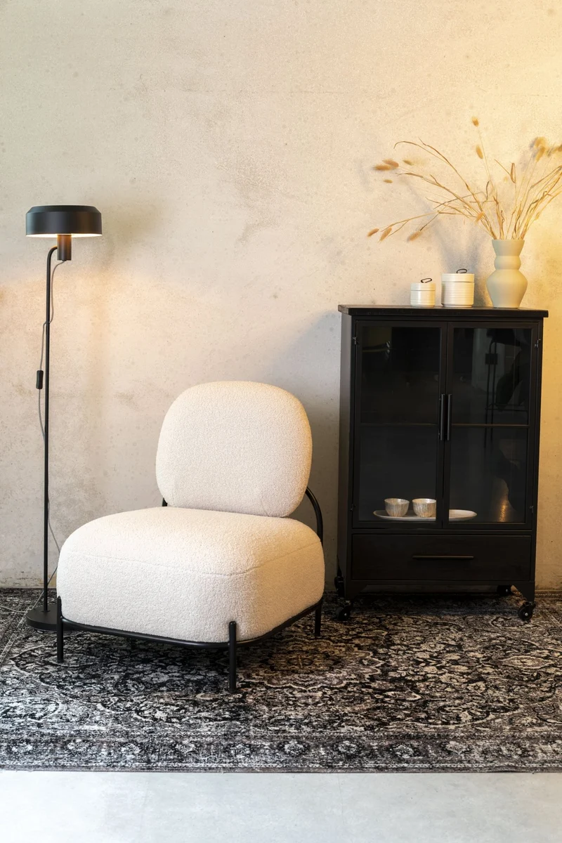 Fauteuil en tissu bouclé beige 71,5x125cm Holly - The Cool Republic