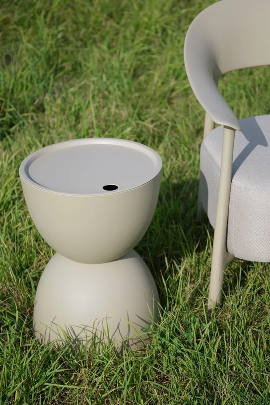 Table d'appoint ronde beige 34x45cm Nora - The Cool Republic