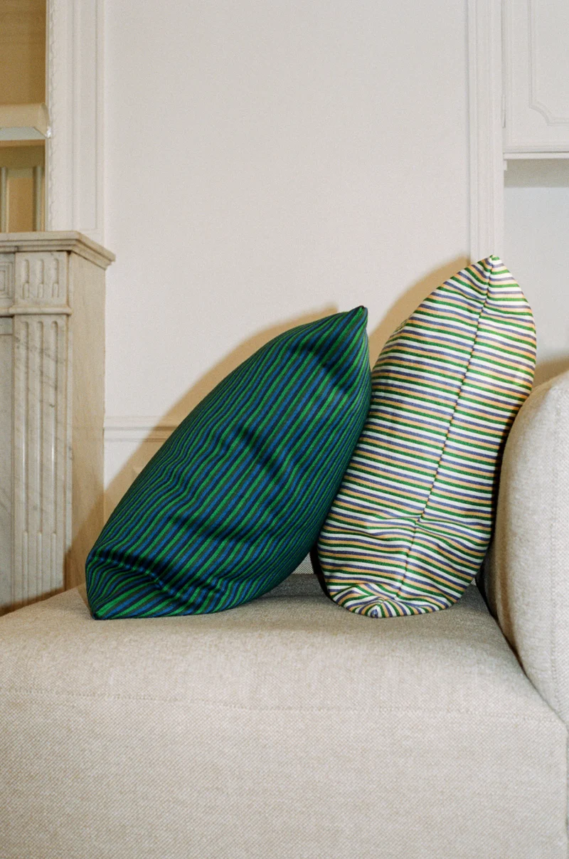 Coussin en laine rayée vert Ribbon - Hay