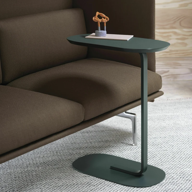 Table d'appoint en acier vert foncé H 73,5 cm Relate Modèle d'exposition - Muuto
