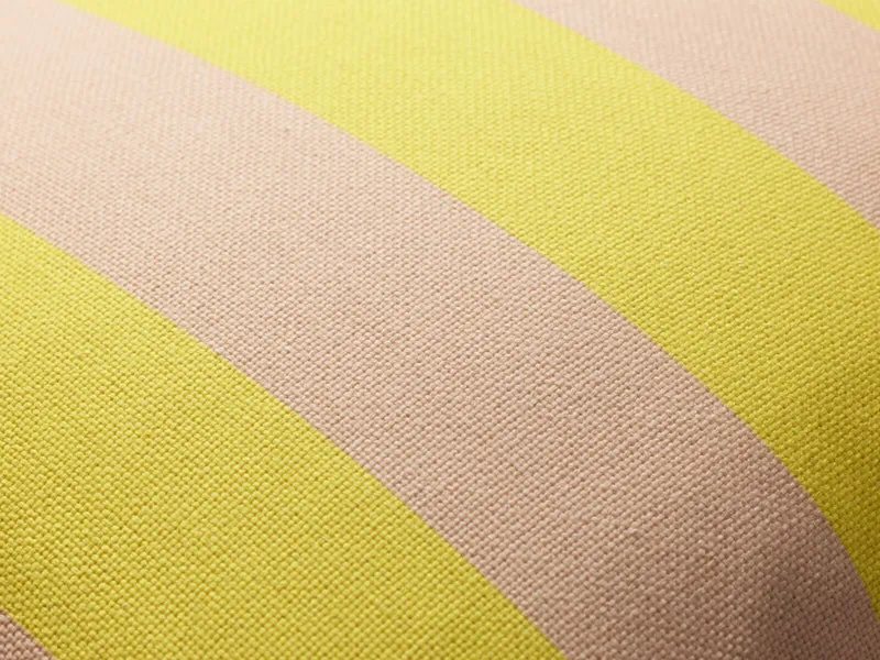 Coussin carré à rayures en tissu jaune et beige 45x45cm Striped - Fest Amsterdam