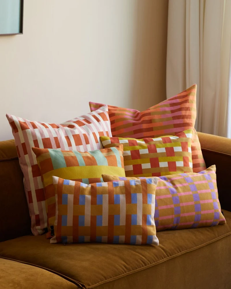 Coussin rectangulaire à rayures en tissu bleu et orange 30x45cm Striped - Fest Amsterdam