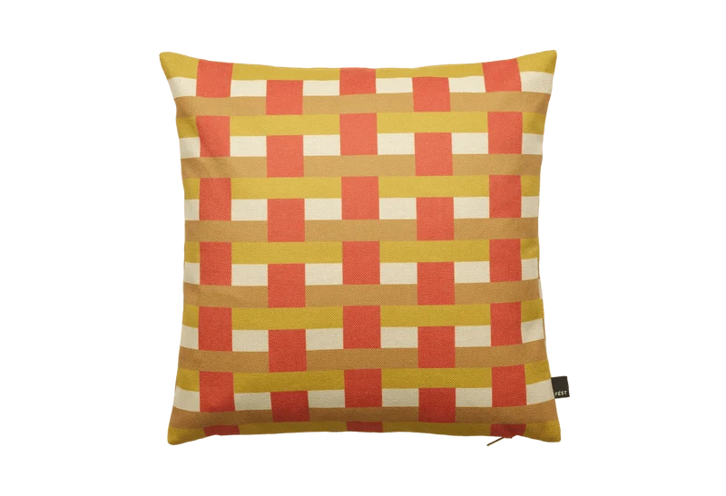 Coussin carré à carreaux en tissu jaune et orange 45x45cm Striped - Fest Amsterdam