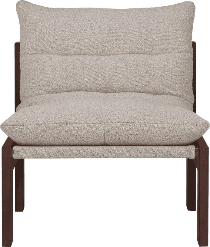Fauteuil en tissu bouclé beige et bois de hêtre marron cacao Huno - noo.ma