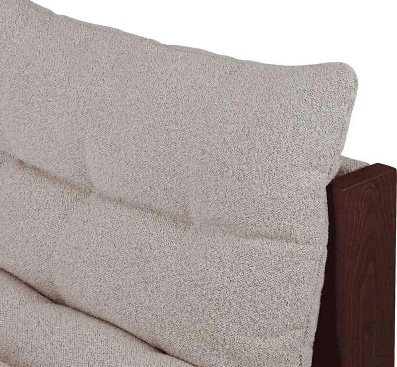 Fauteuil en tissu bouclé beige et bois de hêtre marron cacao Huno - noo.ma