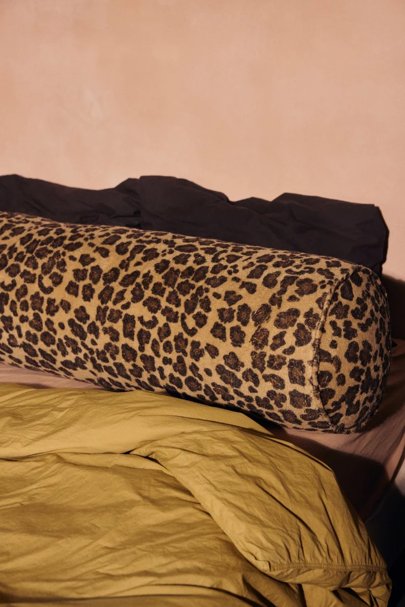 Coussin traversin léopard 150x30cm Bolster - HKLiving