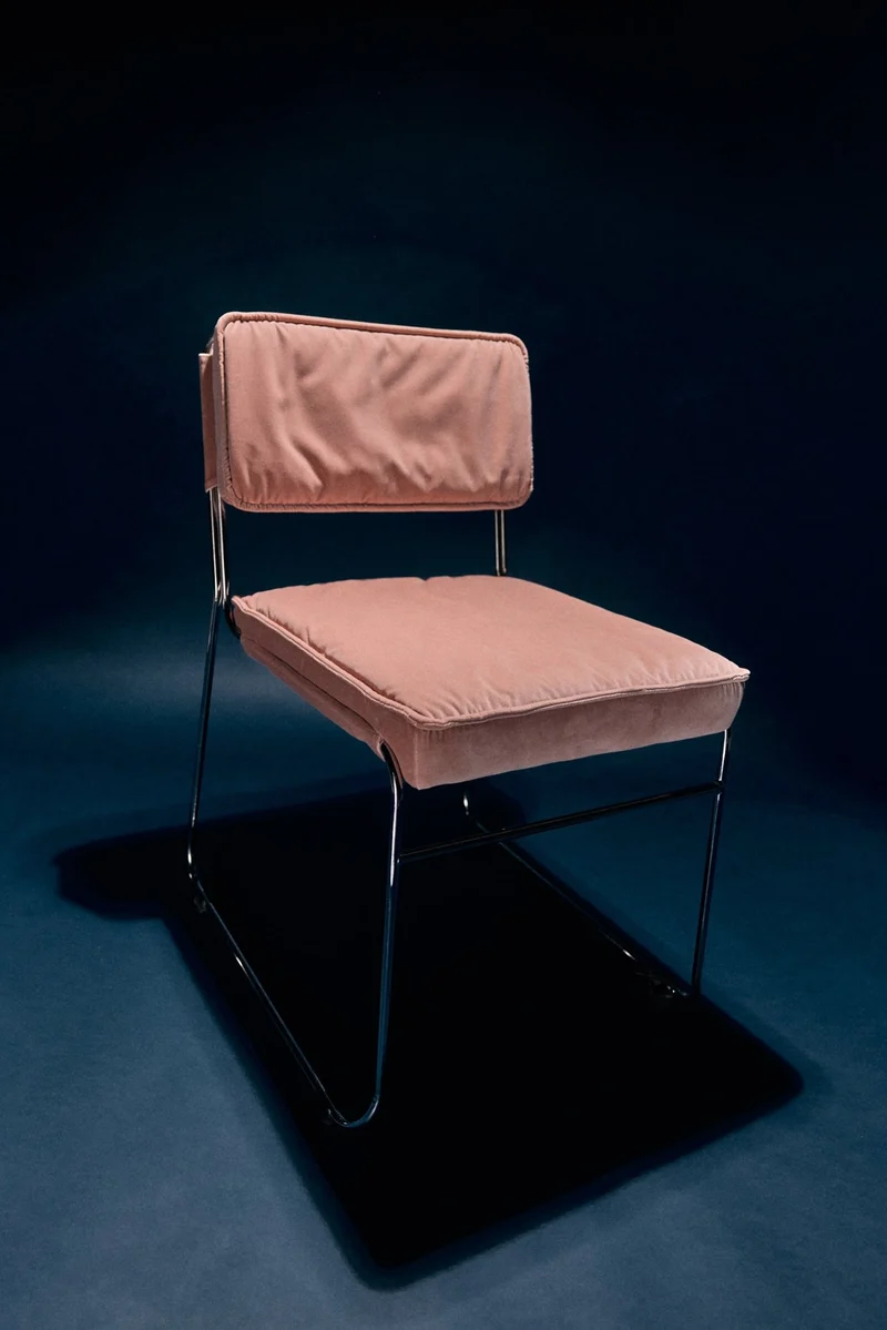 Chaise en velours rose et acier chromé Endless - HKLiving