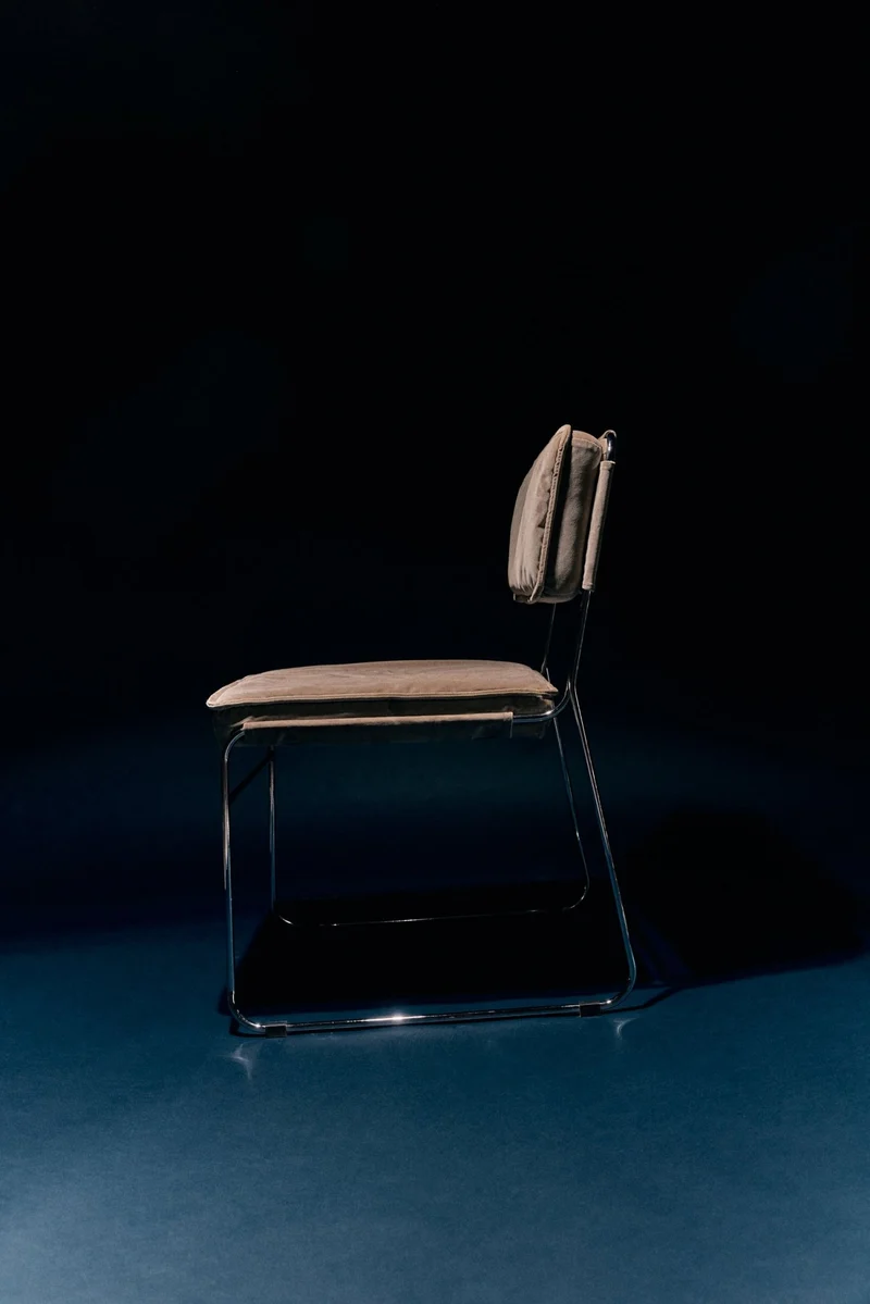 Chaise en velours marron et acier chromé Endless - HKLiving