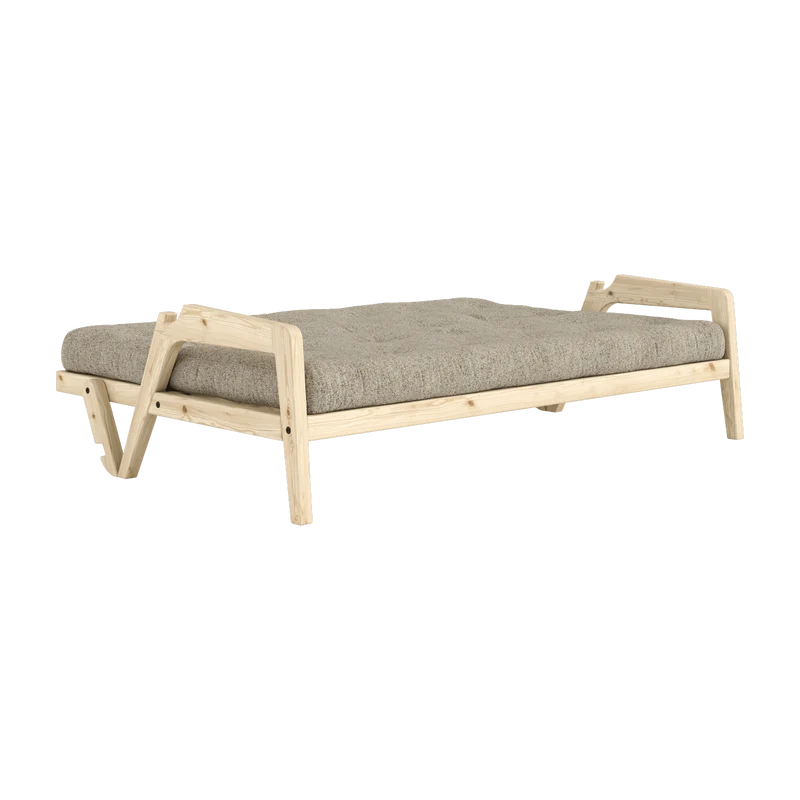 Canapé convertible en pin avec son matelas futon warm sand Grab - Karup Design