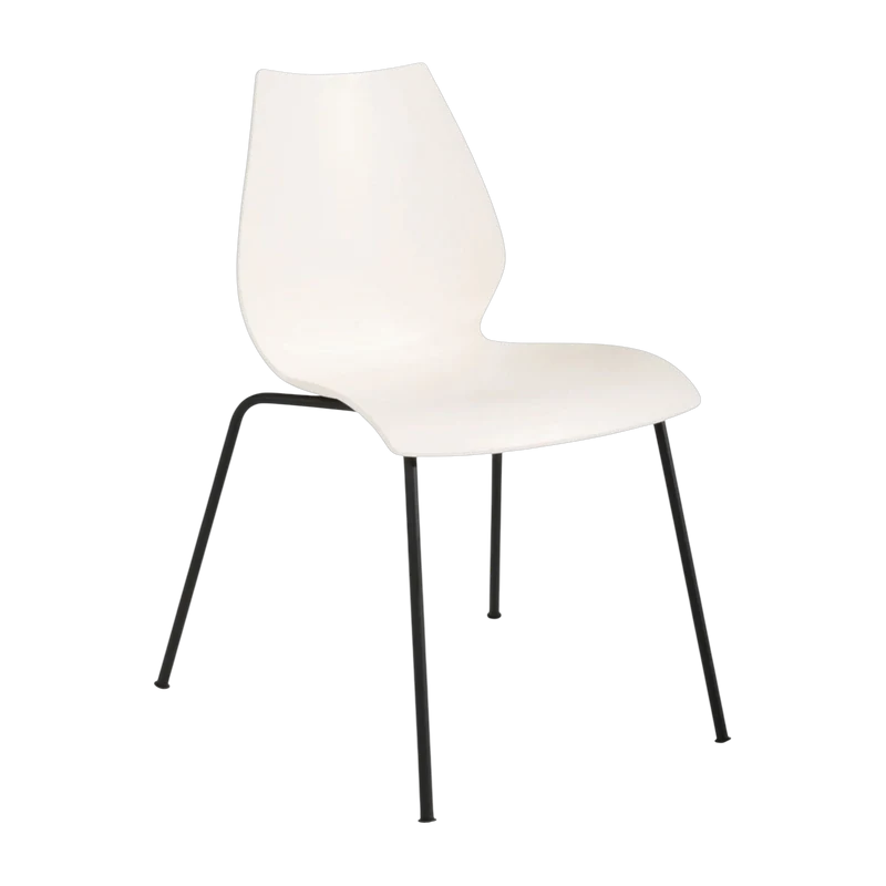 Chaise blanche zinc avec structure aluminium peint noir 77cm Maui Modèle d'exposition - Kartell