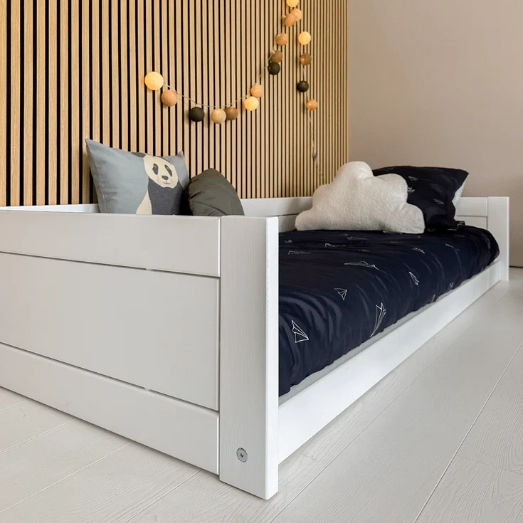 Lifetime Kidsrooms Montessori Bodenbett mit Gestell für Stoffdach Weiss