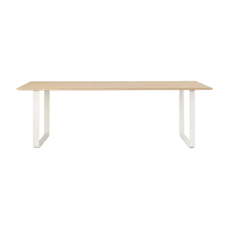 Table en chêne piétement blanc 225 cm 70-70 - Muuto
