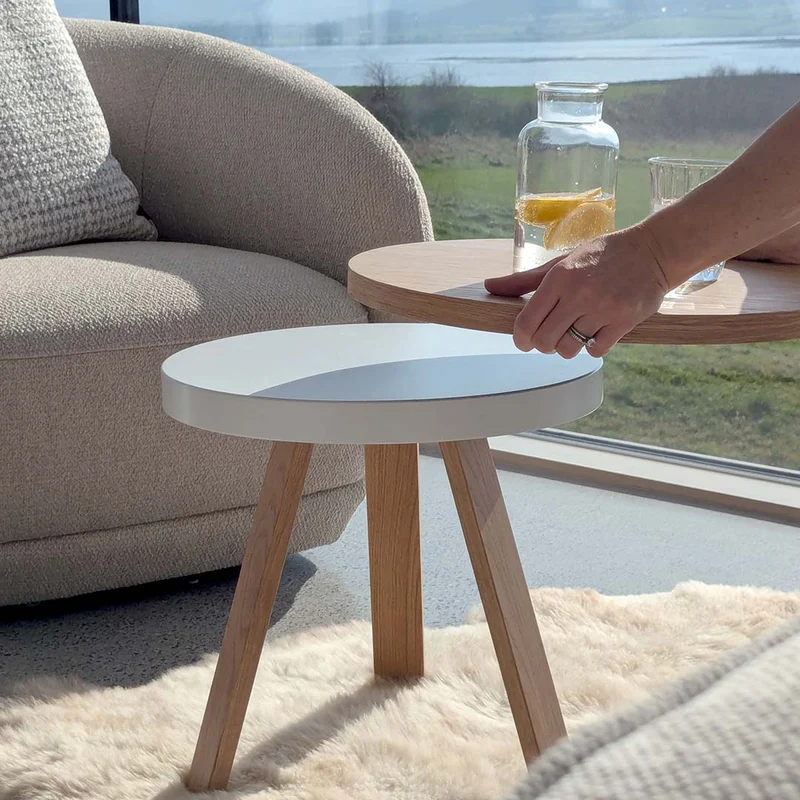 Table d'appoint en chêne et blanche 42 cm Batea - Woodendot