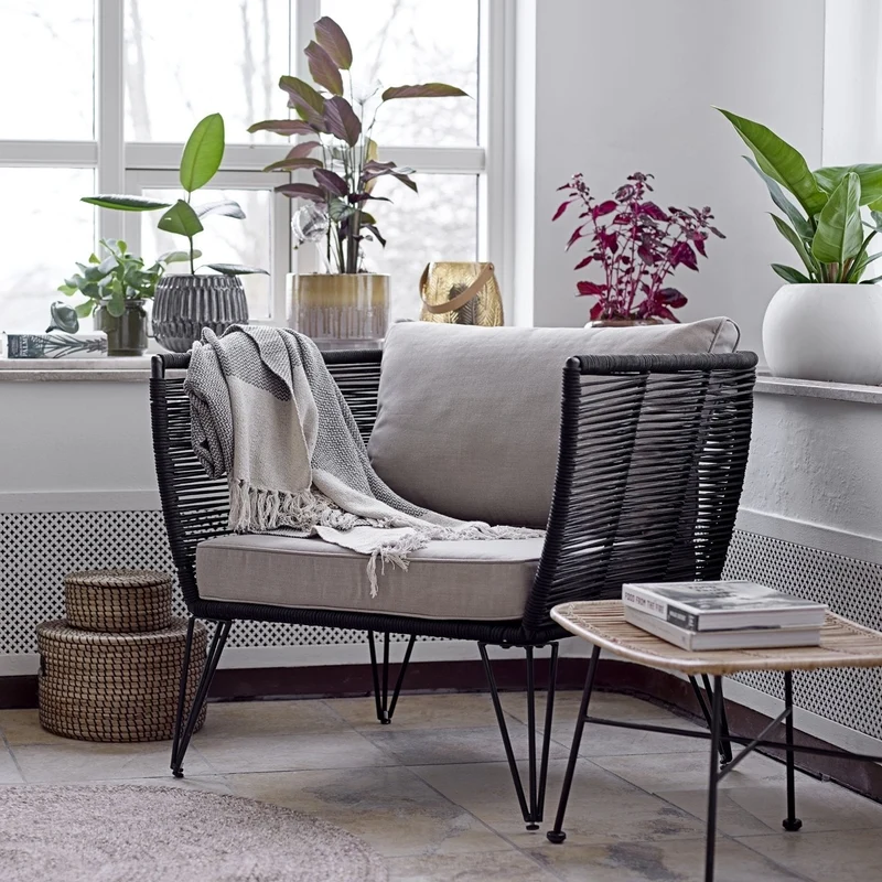 Fauteuil en métal noir outdoor Mundo - Bloomingville