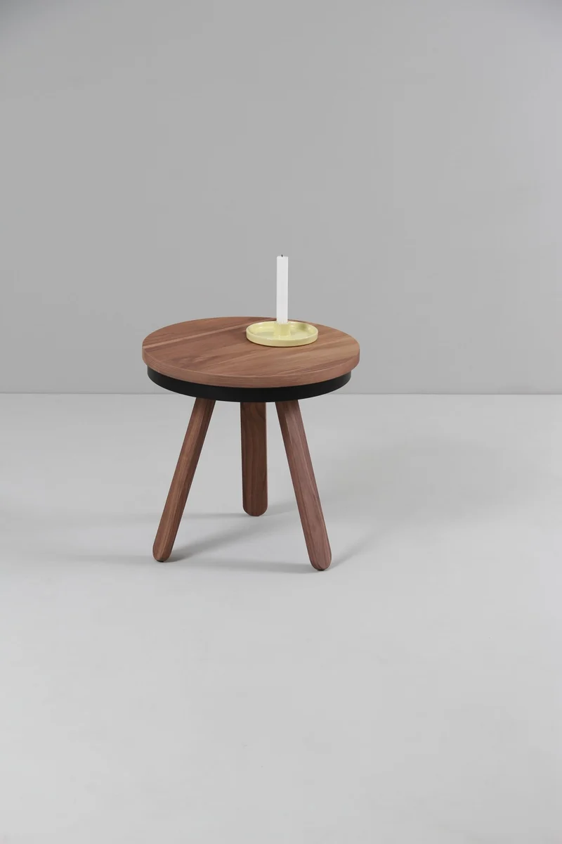 Table d'appoint en noyer et noire 42 cm Batea - Woodendot