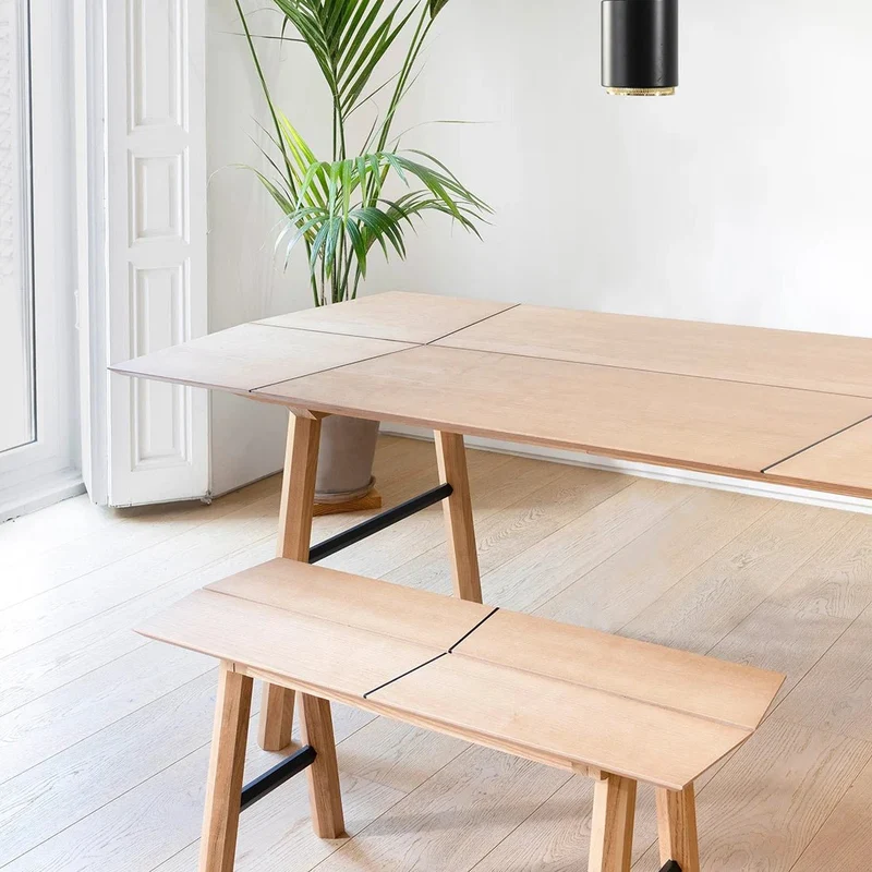 Table en chêne et pieds chêne SAVIA - Woodendot