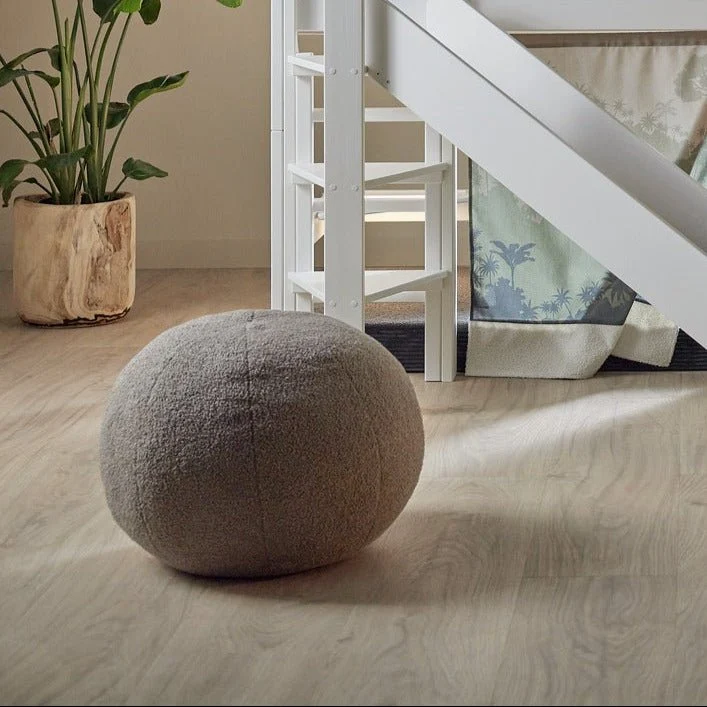 Lifetime Kidsrooms Runder Pouf aus Teddy Stoff Cream