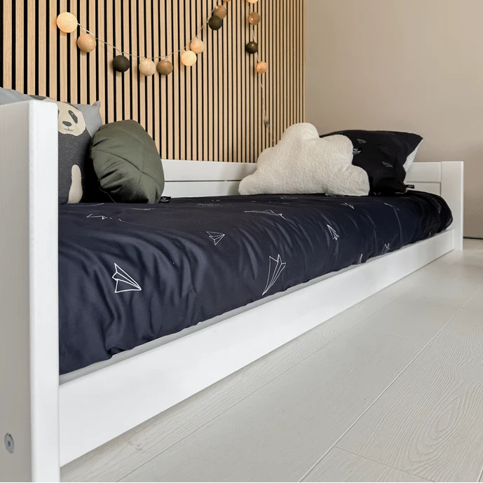 Lifetime Kidsrooms Montessori Bodenbett Weiss