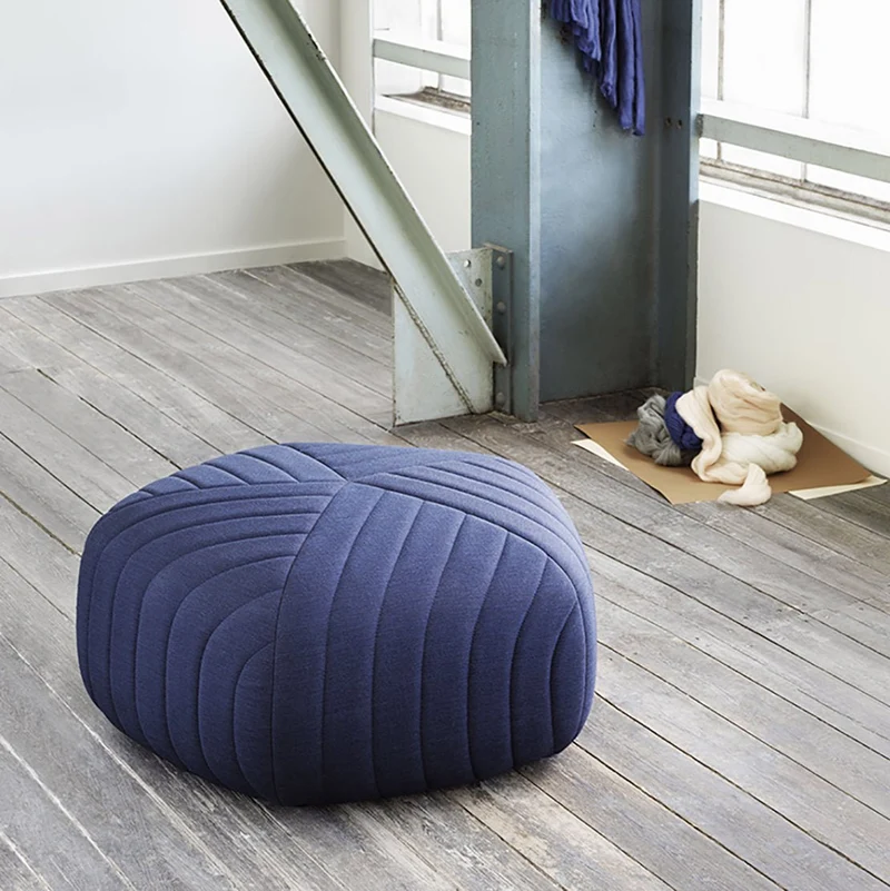 Pouf bleu foncé Five - Muuto