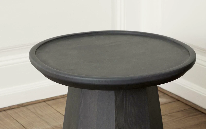Table d'appoint en bois gris foncé 45 cm Pine foncé grey - Normann Copenhagen