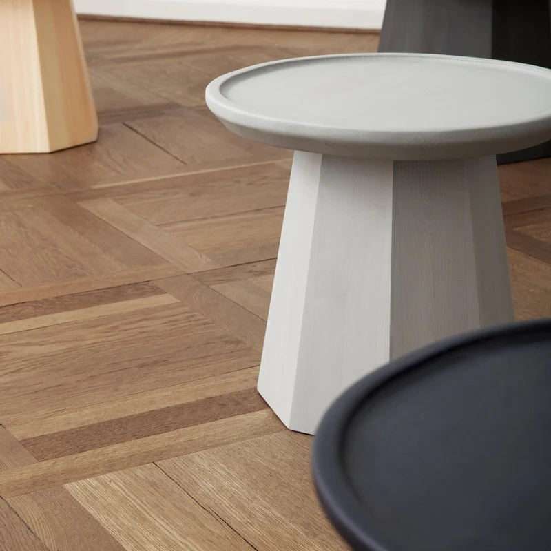 Table d'appoint en bois gris clair 45 cm Pine gris clair - Normann Copenhagen