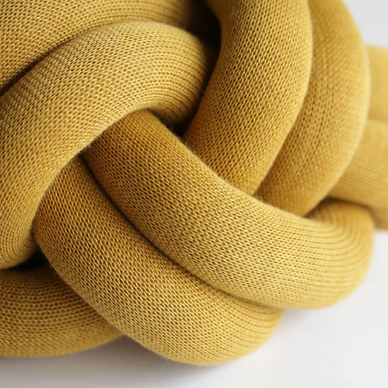 Coussin jaune moutarde Knot - Design House Stockholm