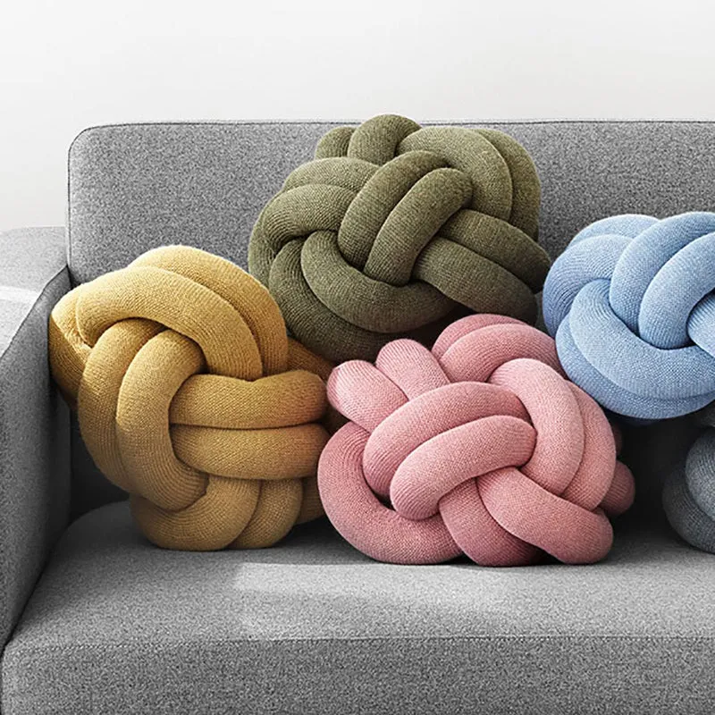 Coussin jaune moutarde Knot - Design House Stockholm