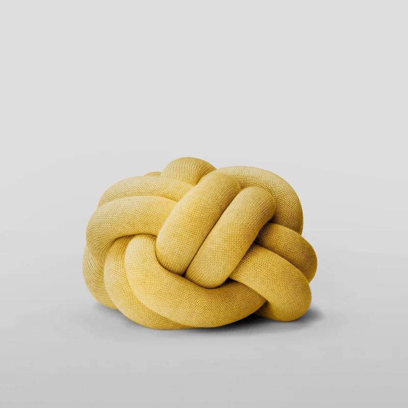Coussin jaune moutarde Knot - Design House Stockholm